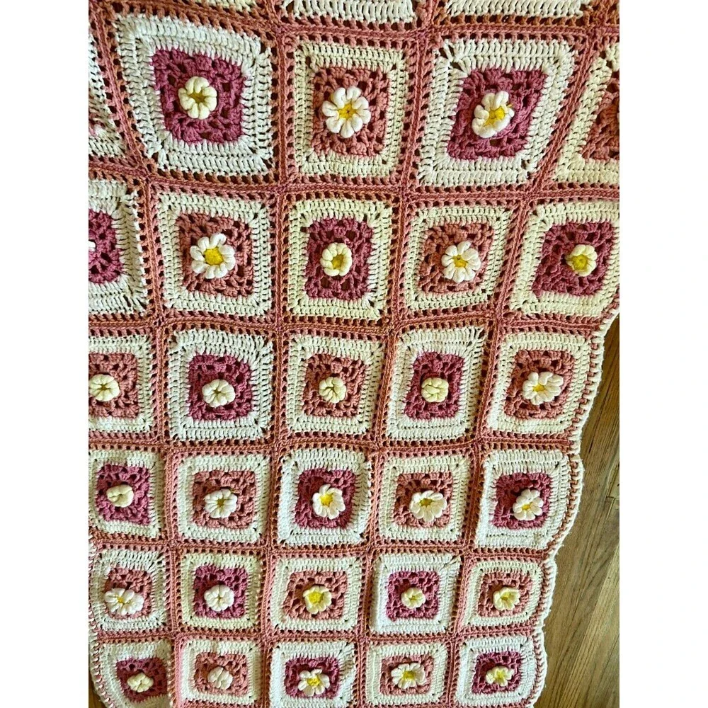 VTG Granny 3D Rose Square Crochet Afghan Blanket Pink White Handmade Flower Yell